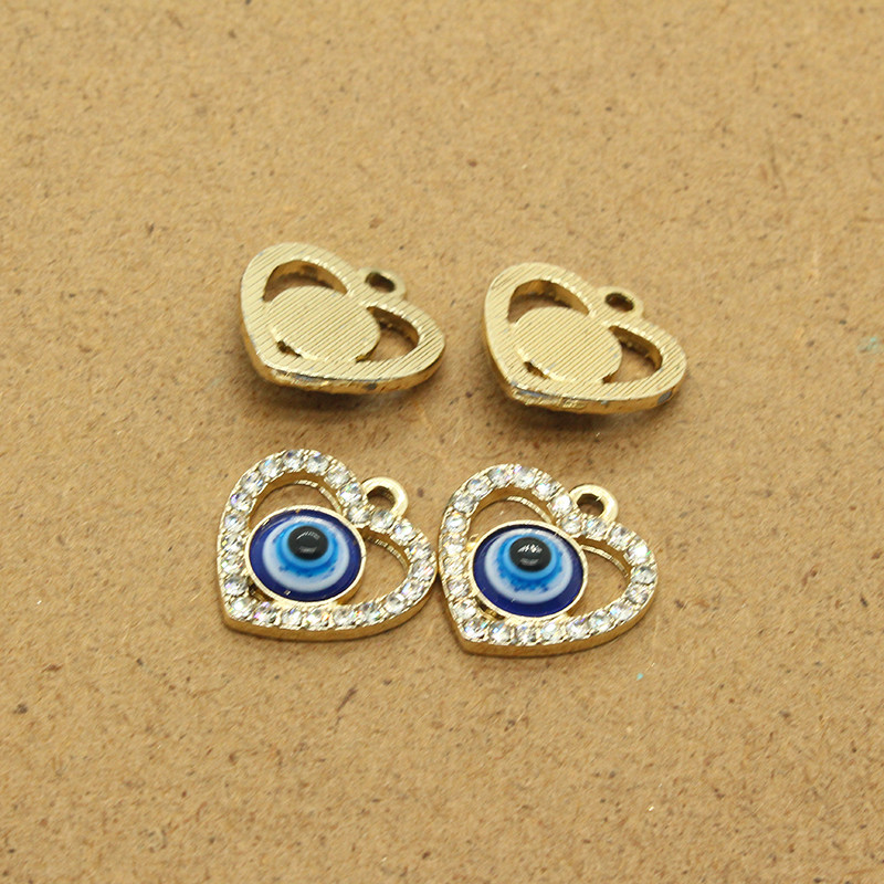 5 bucăți de epocă Evil Eye Love Heart Cercei Charms Turcia Hollow Demon Eye Brățară Clavicula Colier Pandantiv Accesoriu de bijuterii DIY