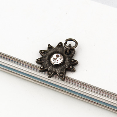 20 buc/pachet Cool Gun Negru Soare Luna Cercei Charms Aliaj Pandantiv Constatări DIY Handmade Colier Bratari Accesoriu de bijuterii C124