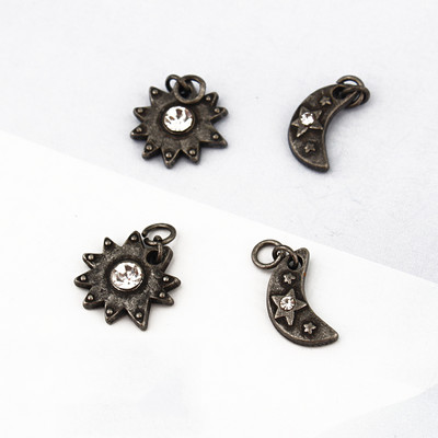 20 buc/pachet Cool Gun Negru Soare Luna Cercei Charms Aliaj Pandantiv Constatări DIY Handmade Colier Bratari Accesoriu de bijuterii C124