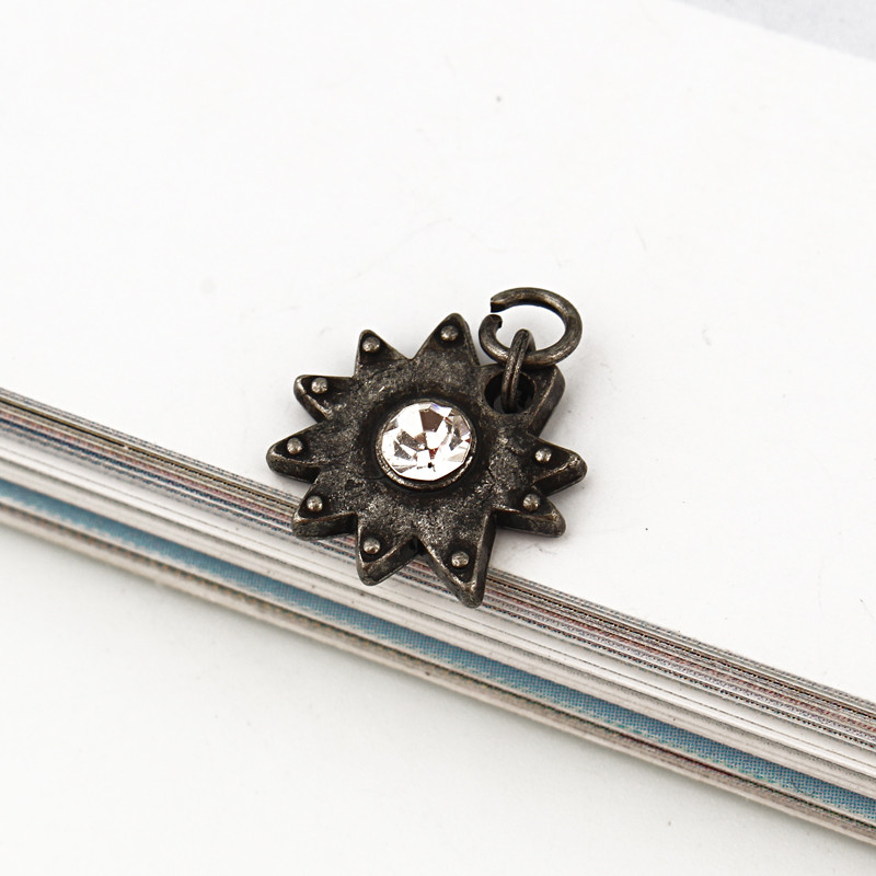 20 buc/pachet Cool Gun Negru Soare Luna Cercei Charms Aliaj Pandantiv Constatări DIY Handmade Colier Bratari Accesoriu de bijuterii C124