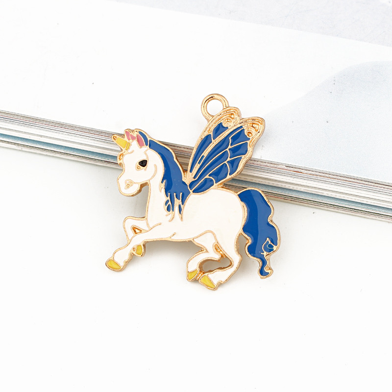 5db Lovely Zománc Egyszarvú karkötő Charms Base Findings Barkácsolás Aranyos Állat Fülbevaló Fejfedő Nyaklánc Medál Ékszer készítés C35