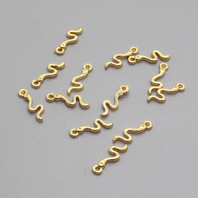 10 bucăți drăguț auriu mini șarpe cercei din aliaj brelocuri DIY cercei animale conector pandantiv accesoriu pentru bijuterii metalice