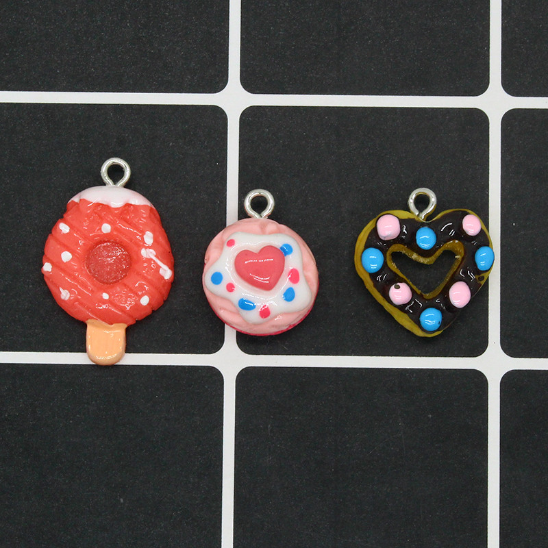 10 buc/loturi Mini Simulare Alimente Prăjitură Popsicle Rașină Brelocuri Drăguț DIY Bijuterii Inimi Pandantiv Pentru Cercei Brățară Accesoriu pentru Păr