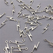 10 bucăți fulger mic, aliaj de zinc, farmece pentru cercei, picături de urechi, descoperiri, bricolaj, brățară lucrată manual, colier, pandantiv, accesoriu de bijuterii C222