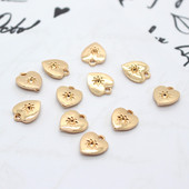 5 bucăți inimioare mici, simple sculptate, cercei, brelocuri, conector din aliaj, descoperiri, pandantiv pentru cercei, colier, bijuterii.