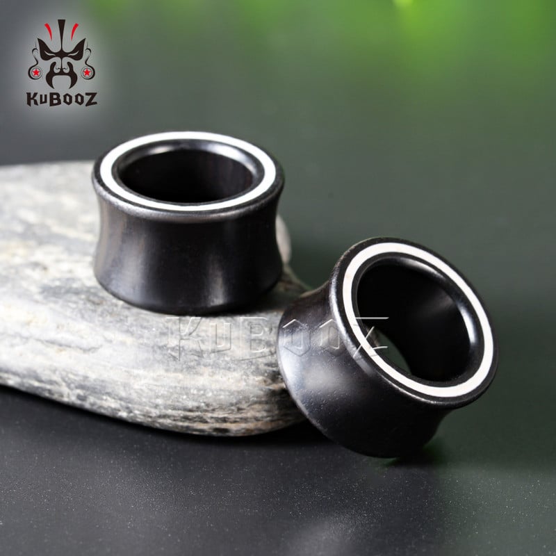 KUBOOZ Design de ultimă generație Linie albă dopuri piercing urechi din lemn Dimensiuni de expansiune Bijuterii pentru corp de modă Tuneluri pentru cercei Stretchers 2 buc.