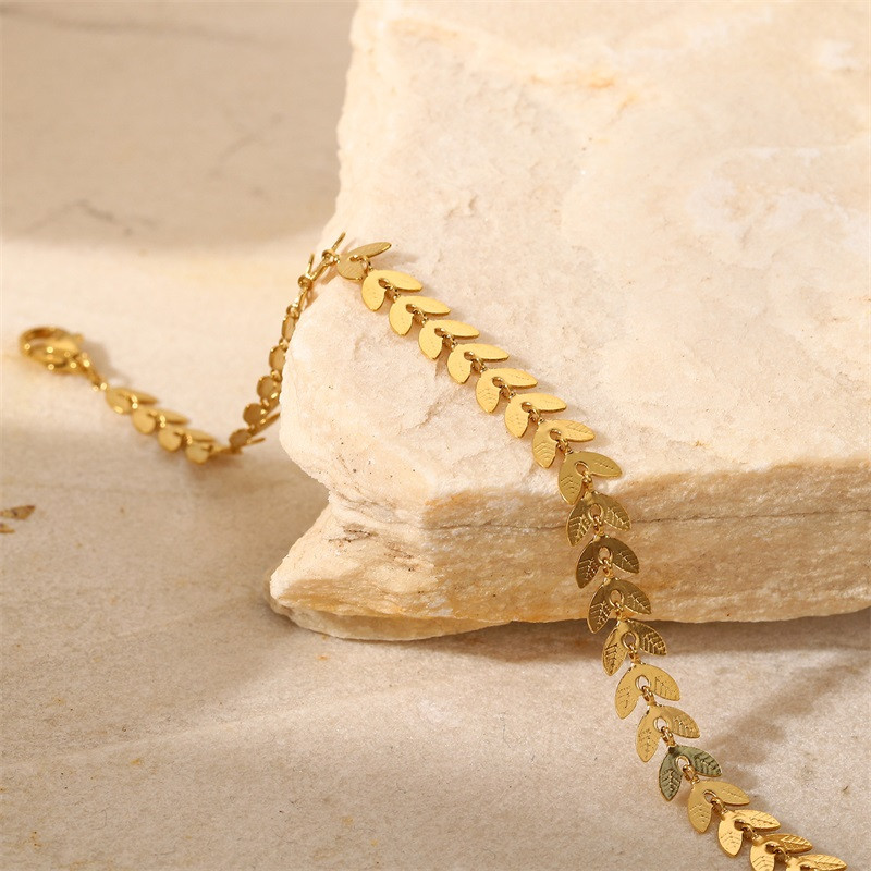 Arany rozsdamentes acél Stílusos tengerparti szél levél nyílmintás bokalánc 18K Aranyozott PVD Metallic Feel vízálló party ajándék