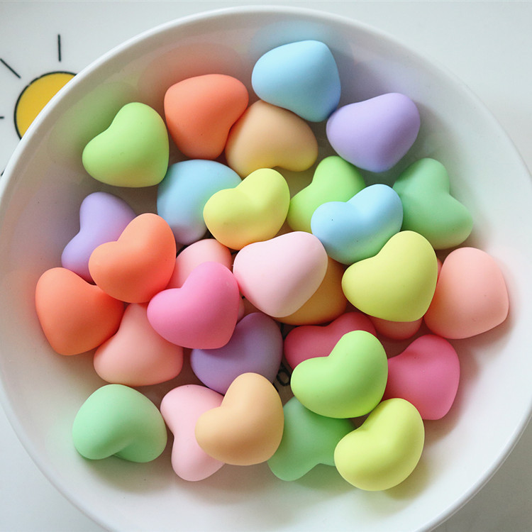 10 bucăți de desene animate colorate inimioare de dragoste brelocuri din rășină Kawaii din rășină drăguț cu pandantiv cu spate plat breloc bricolaj breloc pentru bijuterii