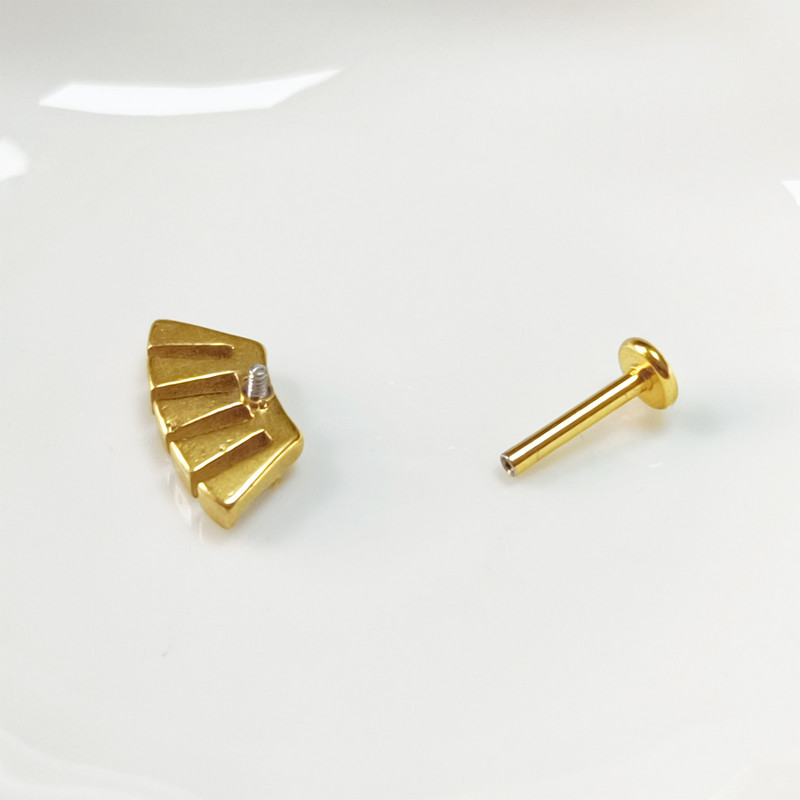 Három virágos Labret piercing Forward Helix CZ szárnyas fülbevaló 100% 316L rozsdamentes acél belső menetes Tragus Stud