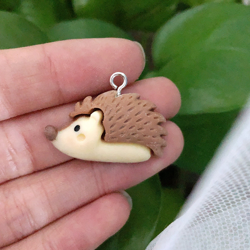 10db Kawaii gomba medvebagoly állati bűbáj gyanta lapos hátú aranyos róka sündisznó medál fülbevalóhoz barkács ékszerkészítéshez