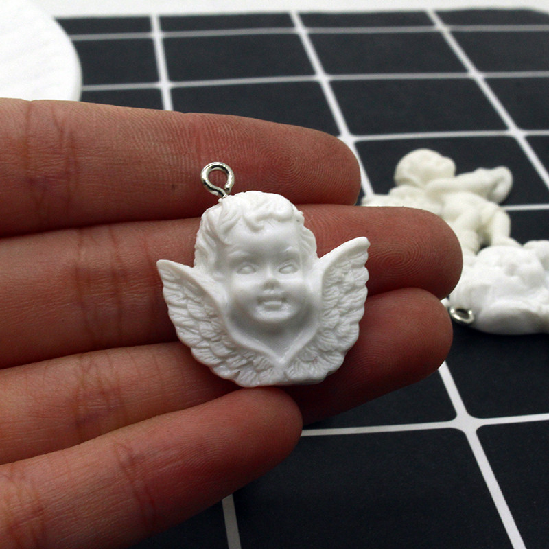 10 vnt./pak. Gotikiniai graviruoti angelo dervos pakabukai vintažinio meno sparno statulėlės pakabukai auskarams raktų pakabukas karoliai „pasidaryk pats“ papuošalų gaminys