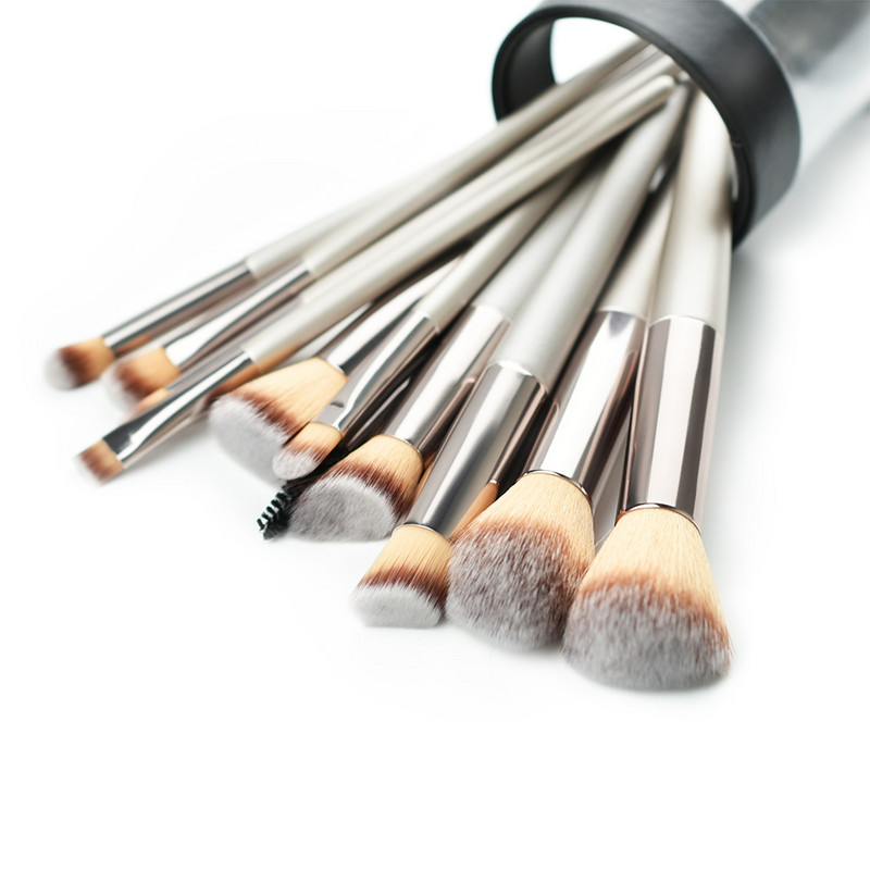 KOSMETYI 10 buc. Păr moale de înaltă calitate, mâner din lemn, pudră liberă, fard de obraz, perie pentru conturarea ochilor, set complet de instrumente de machiaj