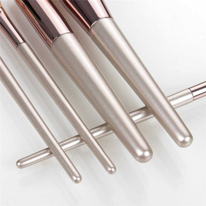 KOSMETYI 10 buc. Păr moale de înaltă calitate, mâner din lemn, pudră liberă, fard de obraz, perie pentru conturarea ochilor, set complet de instrumente de machiaj