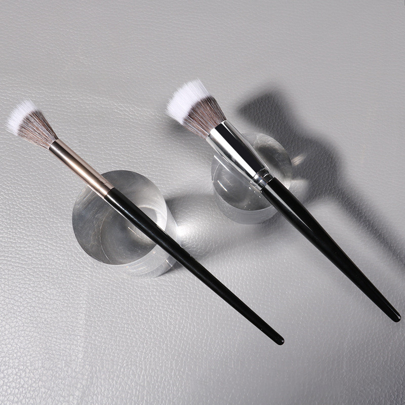 1/2 db Stippling smink ecsetek Kétrétegű természetes pirosító ecset kozmetikai pirosító kiemelő bronzosító kontúr púder keverő eszköz