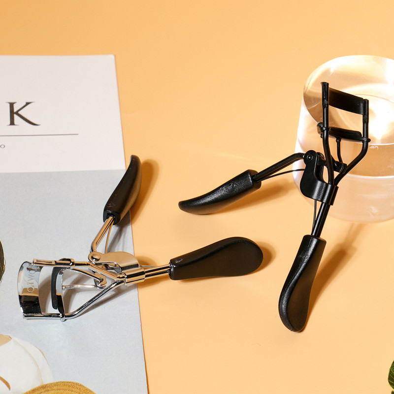 O.TWO.O Machiaj ondulator de gene Instrumente de frumusețe Lady Women Lash Nature Curl Style Drăguț Mâner de gene Curl Eye Lash Curler 2 culori