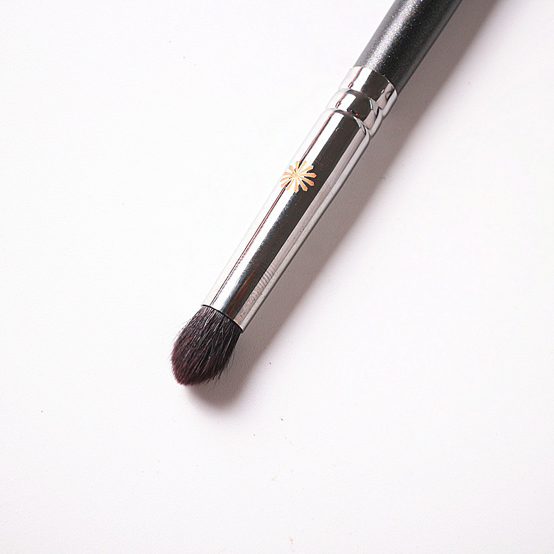 Pensula de machiaj pentru pete de ochi de ultimă generație # 219 Păr moale de capră, rotund, ascuțit, perie de amestecare a umbrelor de ochi Instrument de machiaj