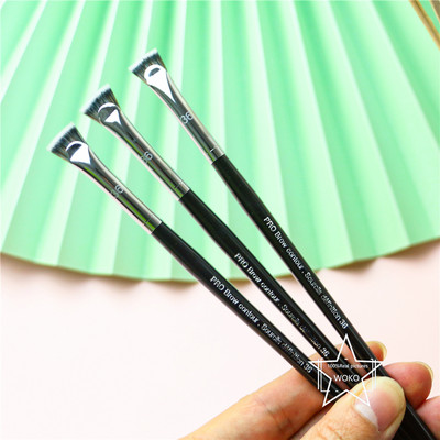Brow Contour Brush Szemöldök szemceruza ecset Professzionális kis ventilátoros szemöldökecset Kiváló minőségű márkájú sminkecset eszközök S36