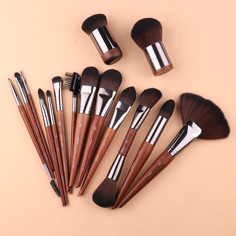 MUF Set complet de pensule de machiaj Fond de ten Pudră Fard de ochi Fard de obraz Concealer Pensule pentru detaliile ochilor Instrumente profesionale de machiaj