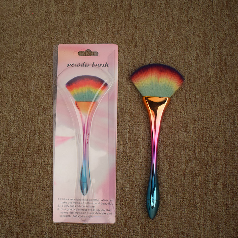 Profesionalūs vaivorykštės vėduoklės formos vienetiniai makiažo šepetėliai ploni juosmens rankena spalvingas šepetėlis Išsklaidytas pudros ventiliatoriaus skaistalų šepetėlis