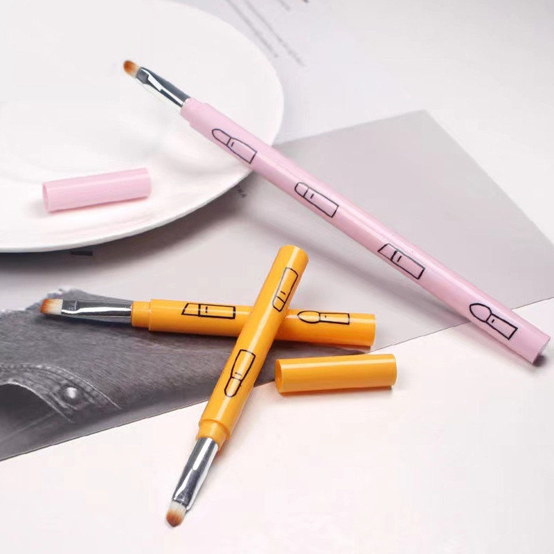 Професионална четка за грим 4 в 1 Преносима прибираща се четка за очна линия за устни Четка за сенки за очи Пътуване Инструменти за красота на открито