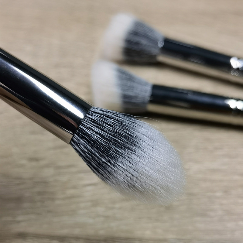 Stippling Highlight Brush Blush Fa nyél Gyapjú haj Multifunkcionális korrektor maszk alapozó smink ecsetek szépségápolási eszköz