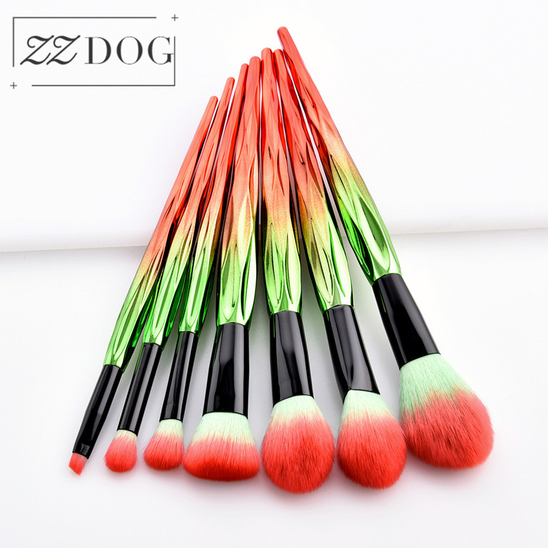 ZZDOG 7/10 buc Kit de instrumente cosmetice Pudră naturală de păr pufoasă Fard de obraz Fard de obraz Amestecarea sprâncenelor Set de pensule profesionale de machiaj