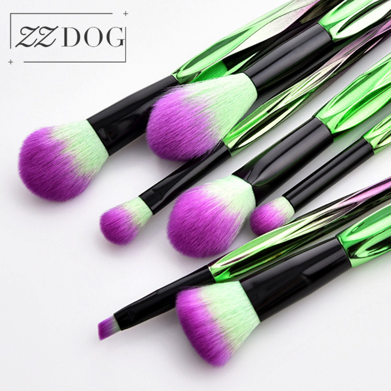 ZZDOG 7/10 buc Kit de instrumente cosmetice Pudră naturală de păr pufoasă Fard de obraz Fard de obraz Amestecarea sprâncenelor Set de pensule profesionale de machiaj