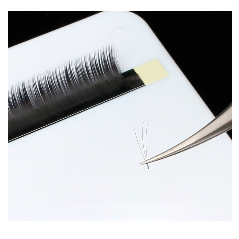 Priskiepyti individualūs blakstienų pincetai blakstienų priauginimui, lenktas tiesus pincetas profesionaliam blakstienų priauginimui