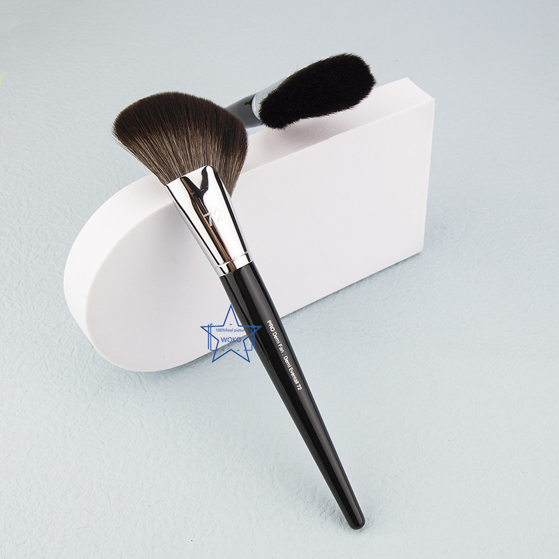 S72 Sickle Contour perie de machiaj ventilator cu peri moi, fără sudură, pudră de fixare, perie de machiaj pentru sculptarea conturului, cu carcasă
