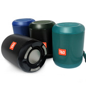 Nešiojamas belaidis garsiakalbis Bluetooth garsiakalbis Žemųjų dažnių garsiakalbis lauko vandeniui atsparus garsiakalbis Stereo erdvinio garso palaikymas FM radijo TF grotuvas