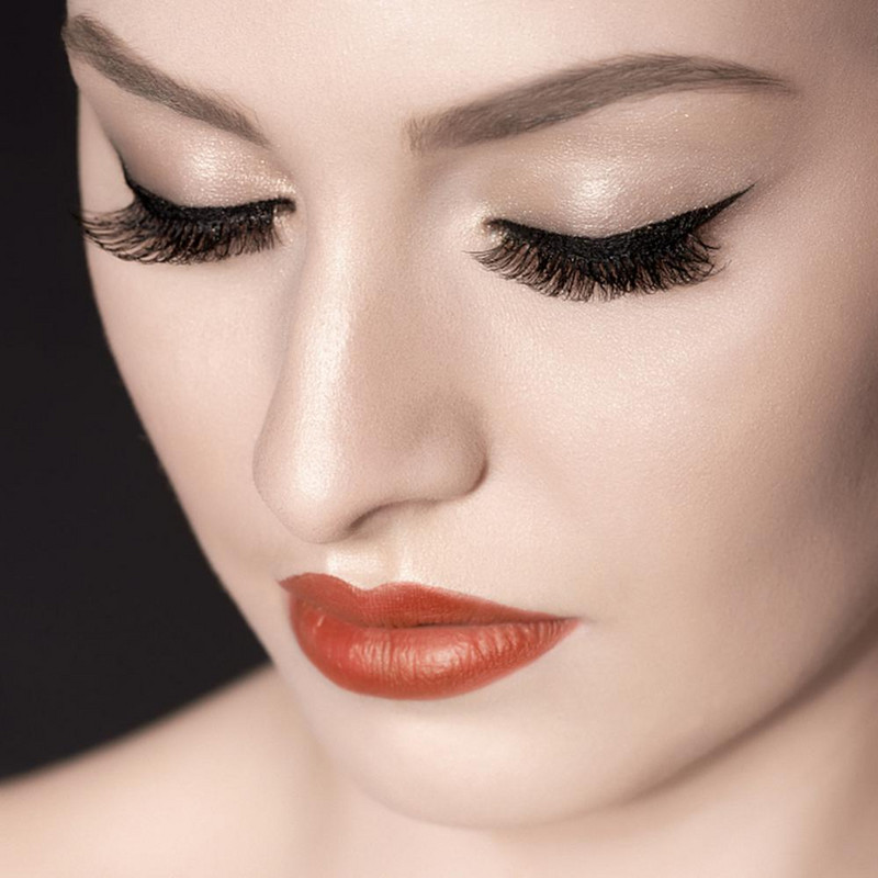 5 perechi de gene false din fibră chimică, gene false ascuțite, tijă transparentă, gene de machiaj în cruce naturală