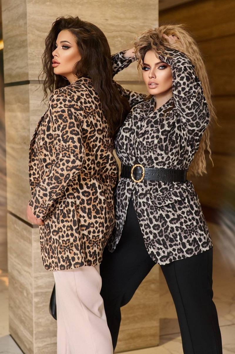 Сако в животински принт