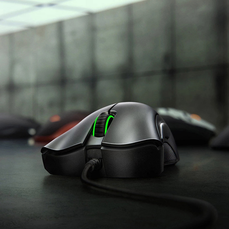 Razer DeathAdder Essential crni žičani gaming miš Miševi 6400DPI optički senzor 5 neovisnih gumba za igrače na prijenosnim računalima