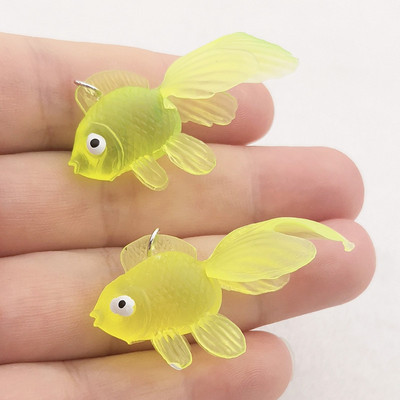 6 bucăți model de pește auriu de simulare colorat din cauciuc moale pește de aur brelocuri de pește de aur mic, potrivite pentru realizarea de bijuterii, descoperiri de bijuterii DIY