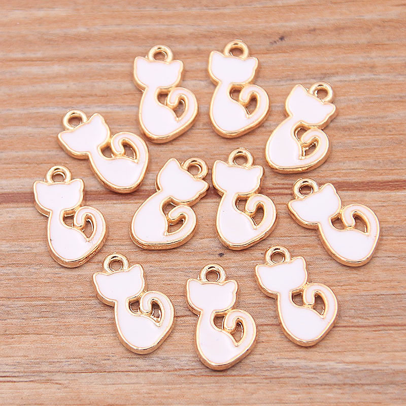 30 bucăți aliaj de metal KC auriu picătură ulei alb negru brelocuri pisici mici pandantiv cu animale pentru bricolaj brățară colier bijuterii