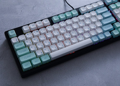 Rusiška mechaninė klaviatūra LED apšvietimas su 96 klavišų laidiniu mygtuku, nešiojama žaidimų mechaninė klaviatūra, skirta nešiojamojo kompiuterio kompiuteriams