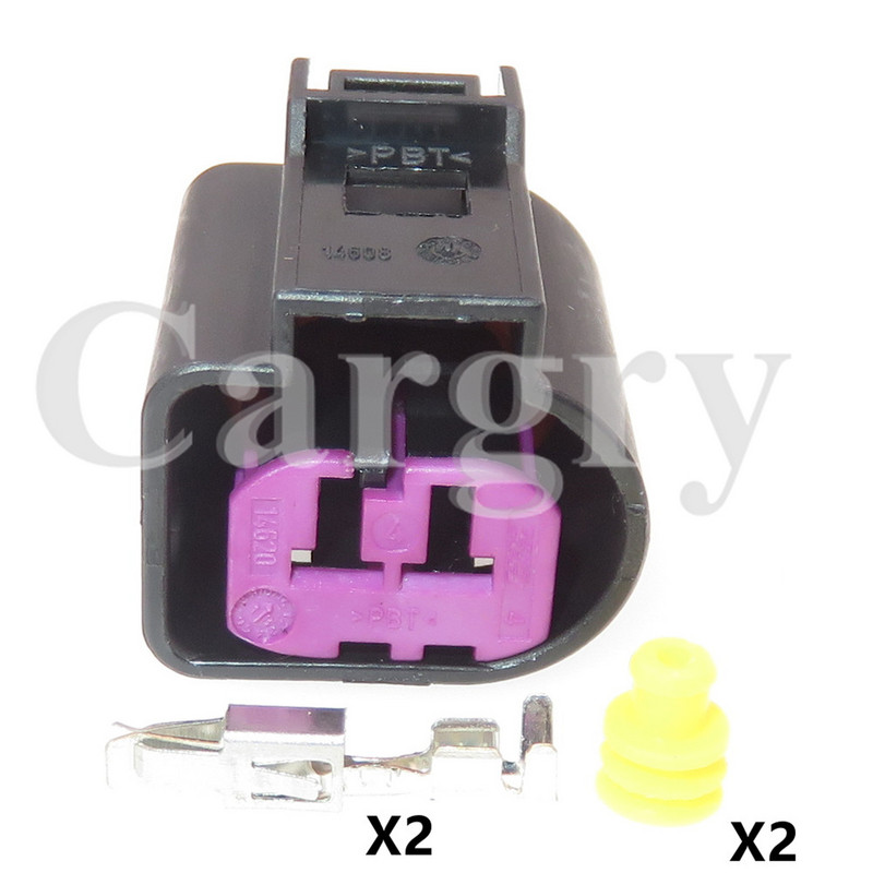 1 komplekt 2P 1J0973772 Auto asenduspistiku tarvikud Auto mootori juhtmestik Veekindel pistikupesa koos klemmiga