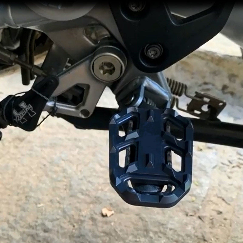 Sujete late pentru picioare pentru motociclete Pedale din aluminiu Suporturi pentru picioare potrivite pentru BMW S1000XR F850GS F750GS S1000 XR F 850 750 GS Scramble