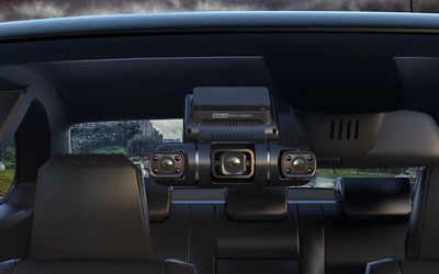 3 канална Dash Cam 2K+1080P+1080P Предна вътрешна Трипосочна 3 лещи Автомобилен DVR 3"LCD WiFi видеорекордер 8 Инфрачервена светлина Супер нощ