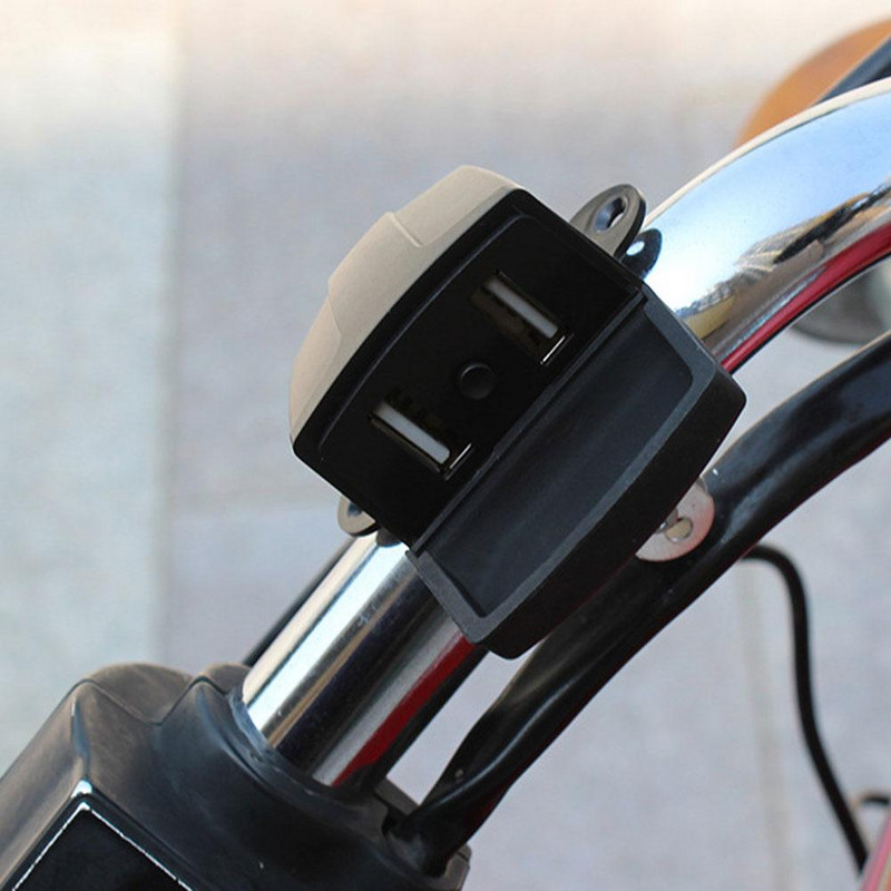 Dual USB motorkerékpár töltő Vízálló kormány visszapillantó tükör univerzális mobiltelefon gyorstöltő