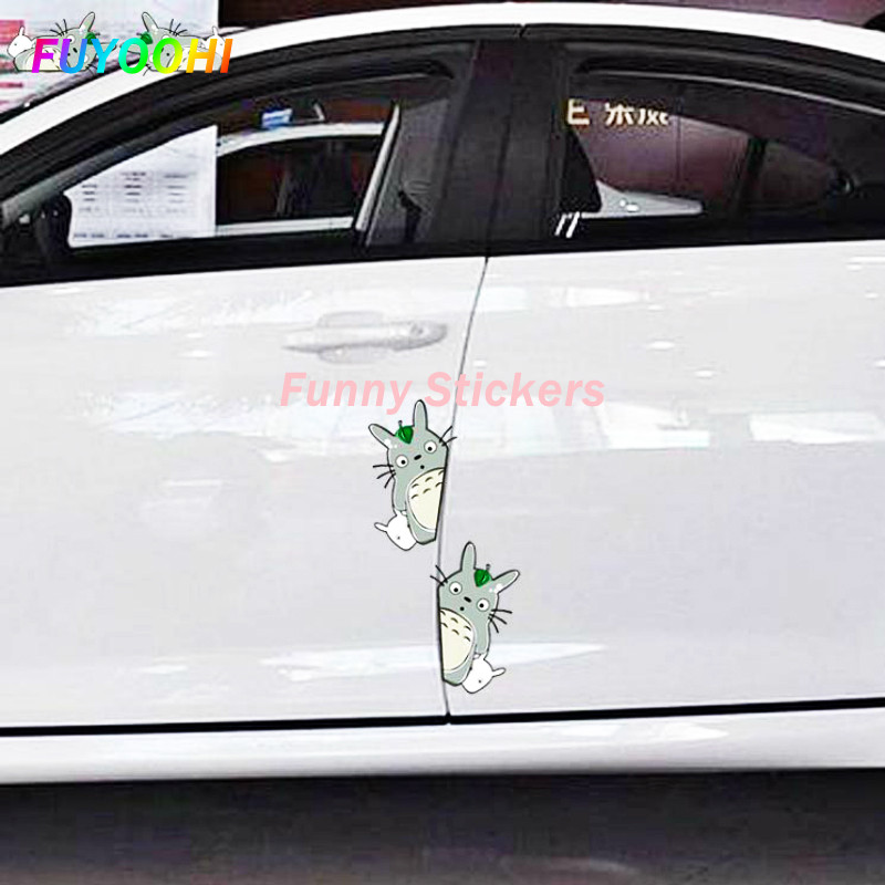 „FUYOOHI Play“ lipdukai 2 X animacinis filmas Mielas „Totoro“ automobilio durų lipdukas „Auto Truck Rv Window“ Vinilo lipdukas „Automobilių lipdukas“ grafinis