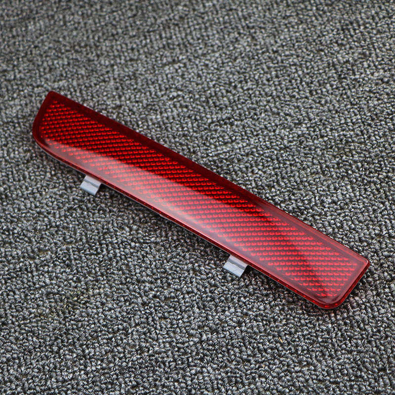 LR006349 LR006348 Pereche stanga+dreapta bara spate reflector rosu pentru Land Rover LR2 2008- Range Rover 2003-2012