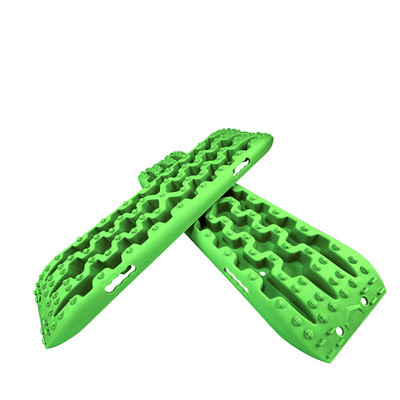 Lanțuri de zăpadă în afara bordului mașinii 10T Placă antiderapante de autosalvare Echipament de urgență cu auto-conducere Asistență la tracțiune cu nisip noroiat