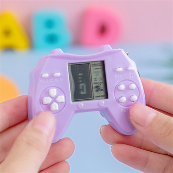 Мини ретро ръчна игрова конзола с ключодържател Преносим компактен игрален плейър ключодържател Игрова конзола за деца