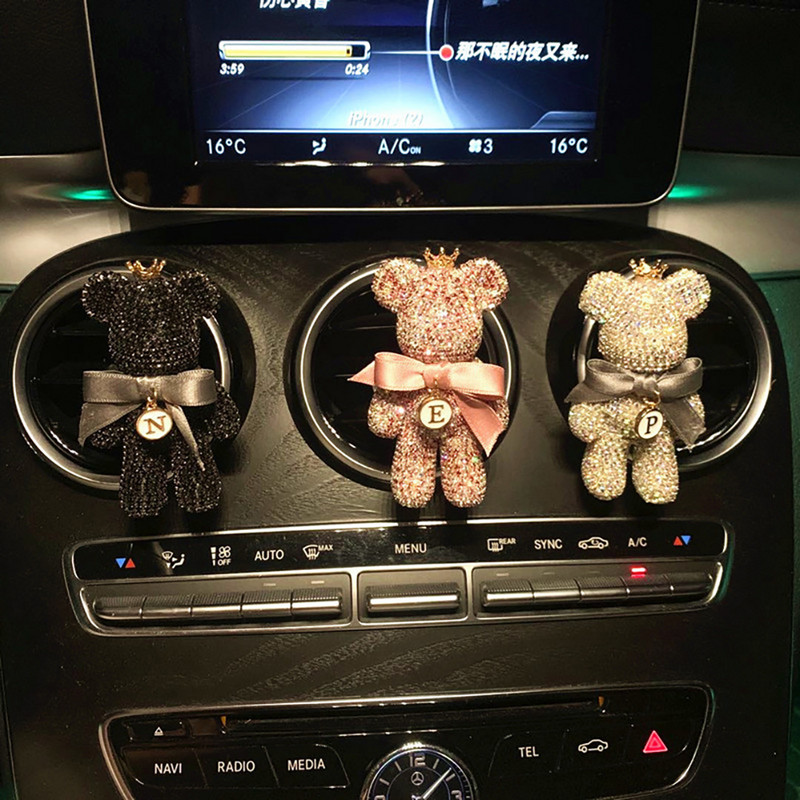 „Bling Cute“ automobilių priedai „Crystal Bear“ automobilio oro gaiviklis su ventiliacijos spaustuku „Deimantinis Kalnų krištolas“ Automobilių kvepalai, vidaus apdaila