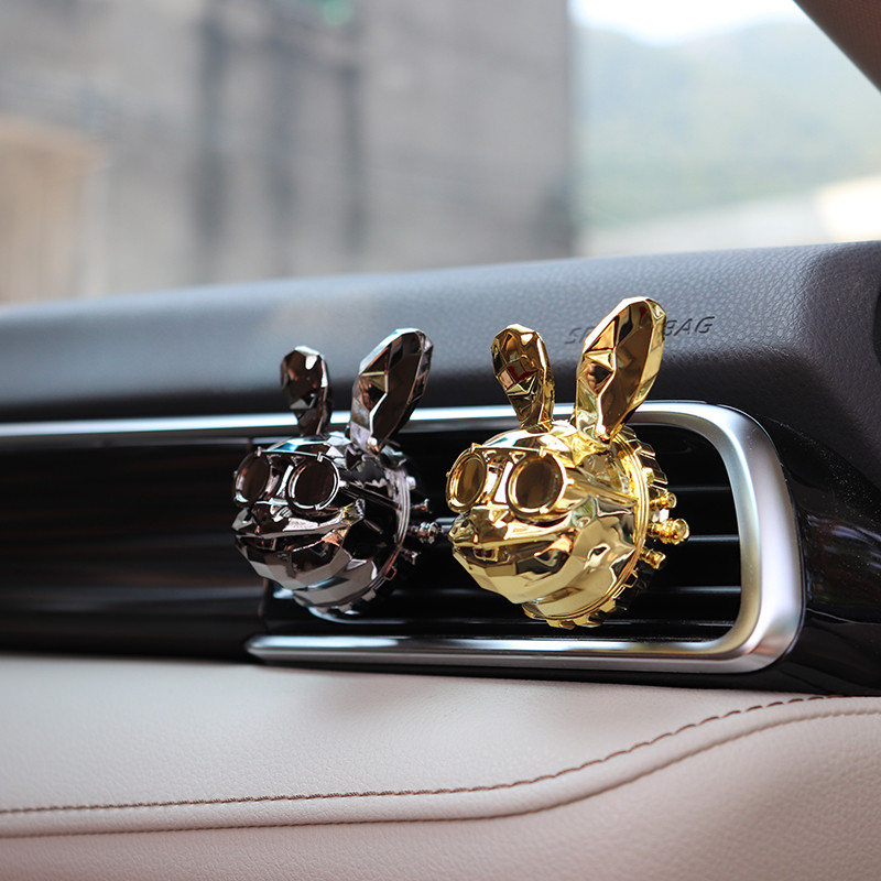 Cool Rascal Rabbit Model Parfum de mașină Parfum de mașină Odorizant de mașină creativ Decorație Clip de ventilație Odorizant de mașină Cel mai nou 2021