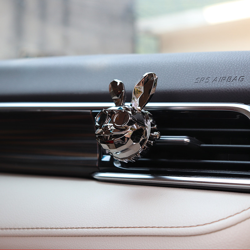 Cool Rascal Rabbit Model Parfum de mașină Parfum de mașină Odorizant de mașină creativ Decorație Clip de ventilație Odorizant de mașină Cel mai nou 2021