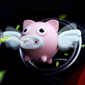 Odorizant auto Aripi tremurătoare drăguțe Păpușă de porc Clip de parfum Difuzor de aromă Ventilare automată Balsam solid Miros de parfum Purificator de aer Cadou