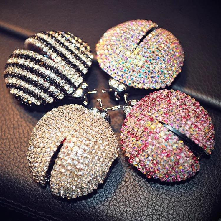 Dijamantni kristalni osvježivač zraka za automobile sa kamenčićima Ladybird Otvor za ventilaciju automobila Stezaljka za parfem Klima uređaj za vozilo Dekoracija