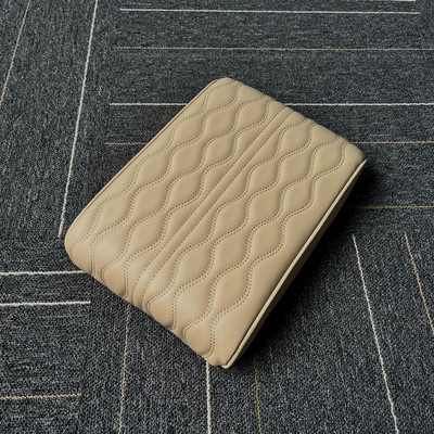 Automobilio centrinis porankis Pad Wave Siuvinėjimas PU Odinis Automobilio Porankis Kilimėlis Centrinė Konsolė Porankio Apsauginė Pagalvėlė Pakelkite Porankį